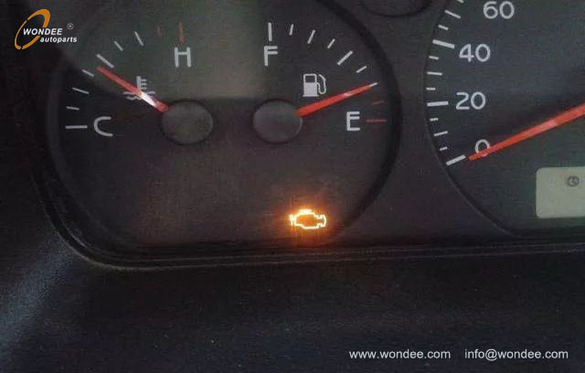 engine fault light (1) ضوء خطأ المحرك (1)
