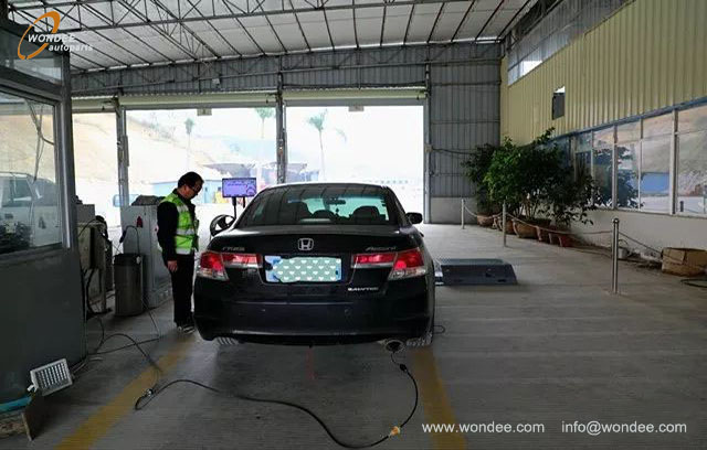 Auto exhaust gas (1) غاز العادم التلقائي (1)