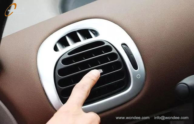 warm air in a car (1) الهواء الدافئ في سيارة (1)