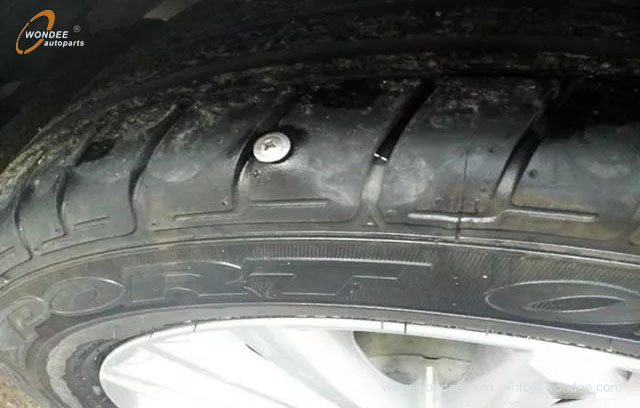 Flat tire (2) إطار مسطح (2)