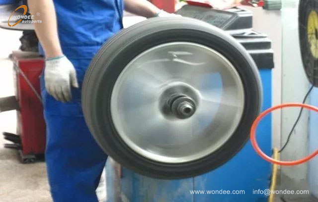 four-wheel dynamic balancing (1) موازنة ديناميكية رباعية العجلات (1)