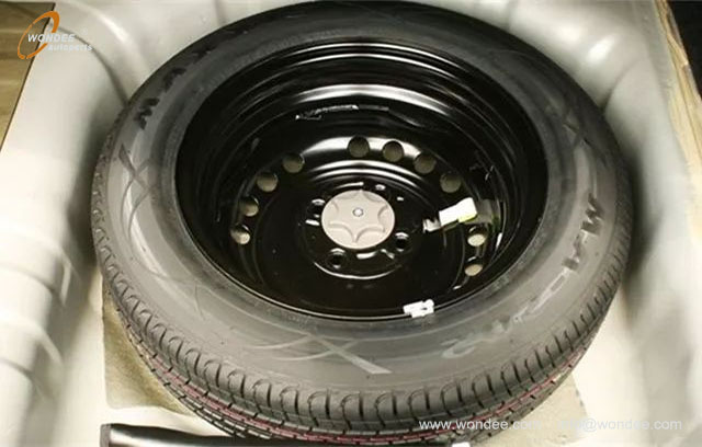 spare tire (1) إطار احتياطي (1)