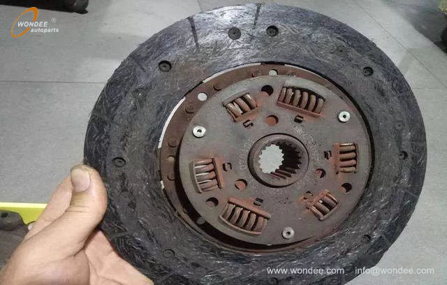 burnt smell (5) رائحة محترقة (5)