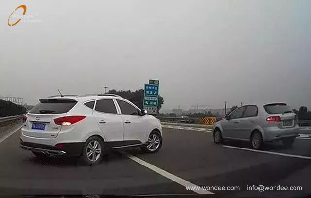 driving behaviors (2) سلوكيات القيادة (2)