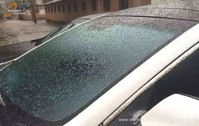 صقيع الزجاج الأمامي (1)