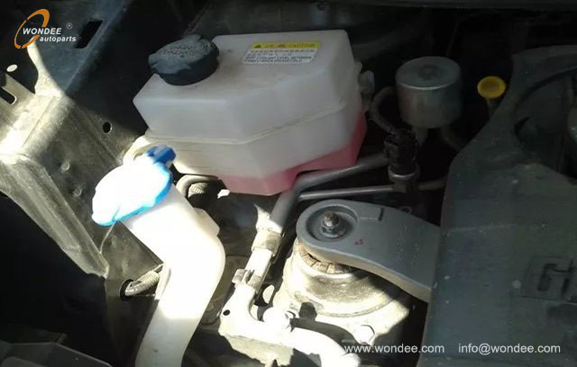 الهواء الدافئ في سيارة (4)