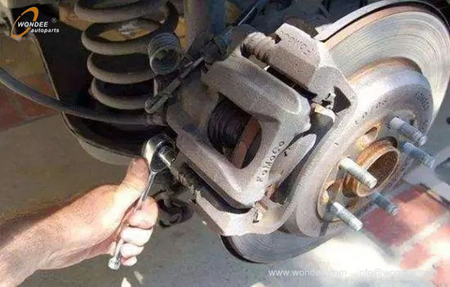 brake systems maintain (3) أنظمة الفرامل صيانة (3)