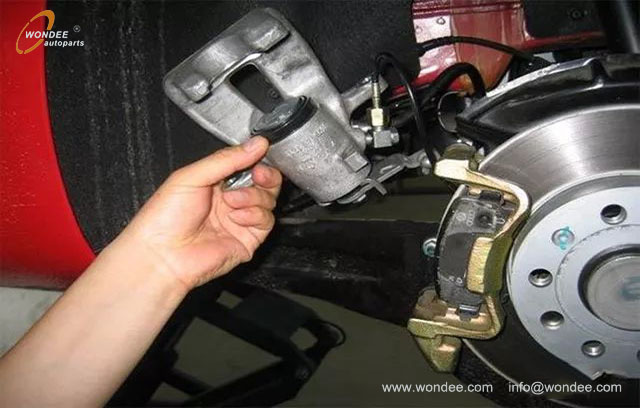 brake systems maintain (2) أنظمة الفرامل صيانة (2)