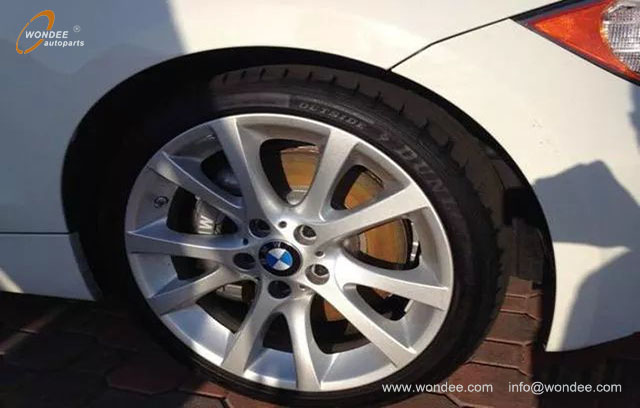 brake discs (2) أقراص الفرامل (2)