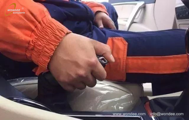 handbrake (3) فرملة اليد (3)