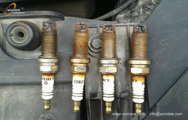 fuel-efficient driving habits (4) عادات القيادة الموفرة للوقود (4)