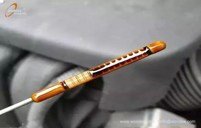 زيت المحرك (1)